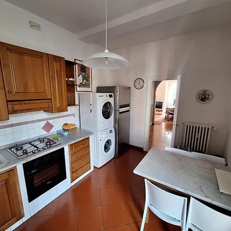 Arno River View Apartment Terraces, Free Parking Florencia Exterior foto