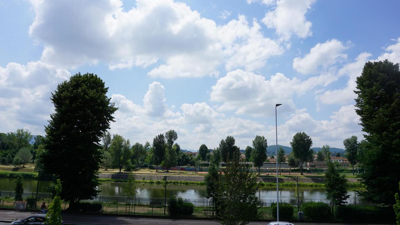 Arno River View Apartment Terraces, Free Parking Florencia Exterior foto