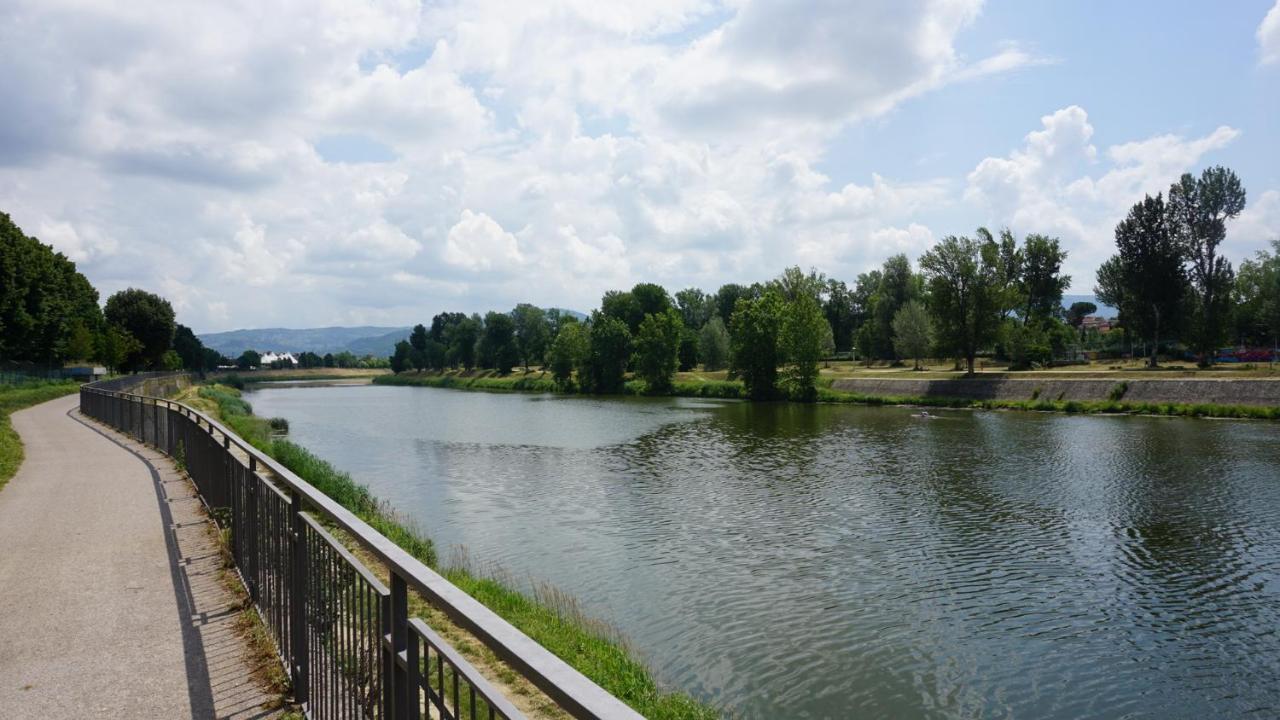 Arno River View Apartment Terraces, Free Parking Florencia Exterior foto